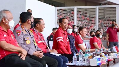 Presiden Jokowi Saksikan Langsung Timnas Indonesia Saat Menang Tipis 2-1 Atas Kamboja