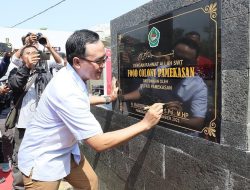 Bupati Baddrut Tamam Resmikan Dua Sentra PKL Food Colony Pamekasan