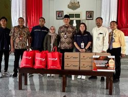 SKK Migas-PHE WMO Gelontorkan 1.000 Paket Sembako untuk Korban Banjir Bangkalan, Pj Bupati Pastikan Tepat Sasaran