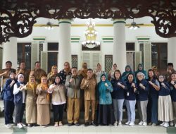 Cegah Peredaran Virus Polio, Pemkab Pamekasan Vaksinasi Anak di 13 Kecamatan