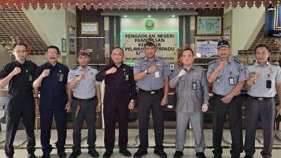 Perkuat Sinergi Bidang Hukum, Lapas Narkotika Pamekasan Gelar Kunjungan ke Pengadilan Negeri