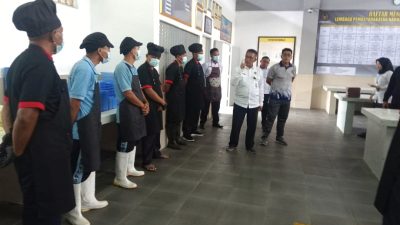 Kabid Perawatan, Keamanan, dan Patnal Ditjenpas Jatim Apresiasi Kondisi Dapur Lapas Narkotika Pamekasan