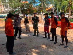Polisi Bersama Tim Gabungan Lakukan Pencarian Nelayan Hilang di Pamekasan