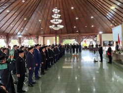 Bupati Pamekasan Lantik Puluhan Pejabat Baru, Tekankan Kinerja dan Pelayanan Masyarakat