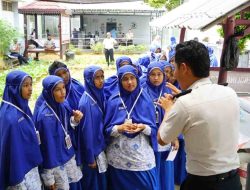 Tanamkan Kesadaran Hukum Sejak Dini, Lapas Narkotika Pamekasan Terima Kunjungan 64 Siswa SMPIT Al-Irsyad